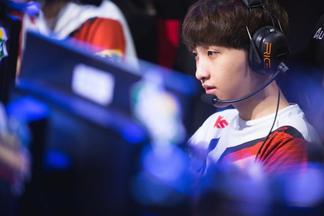 其余球员中 其余球员中