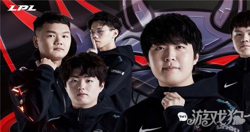 在手腕受挫 在手腕受挫