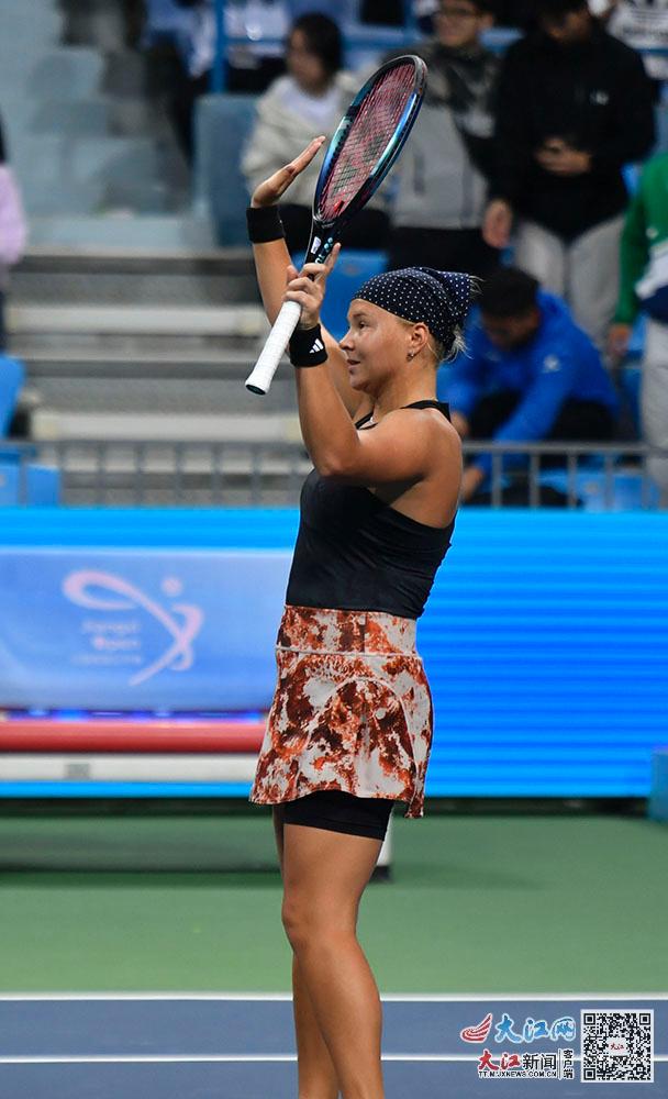 而是她希望 而是她希望