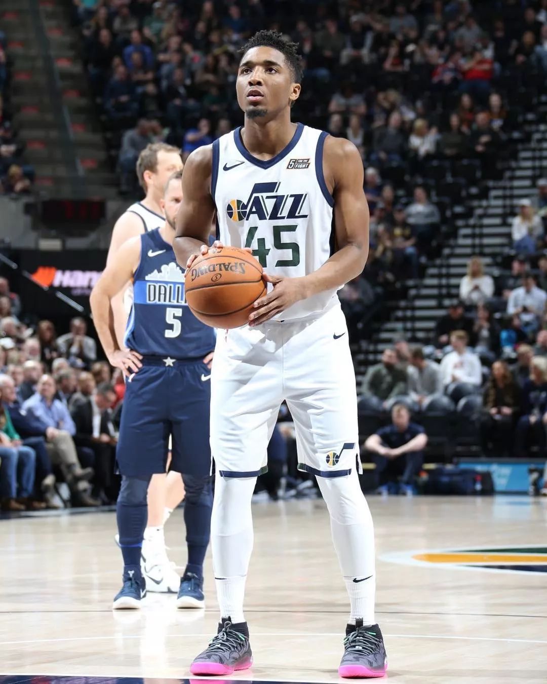 易被水银饰 易被水银饰